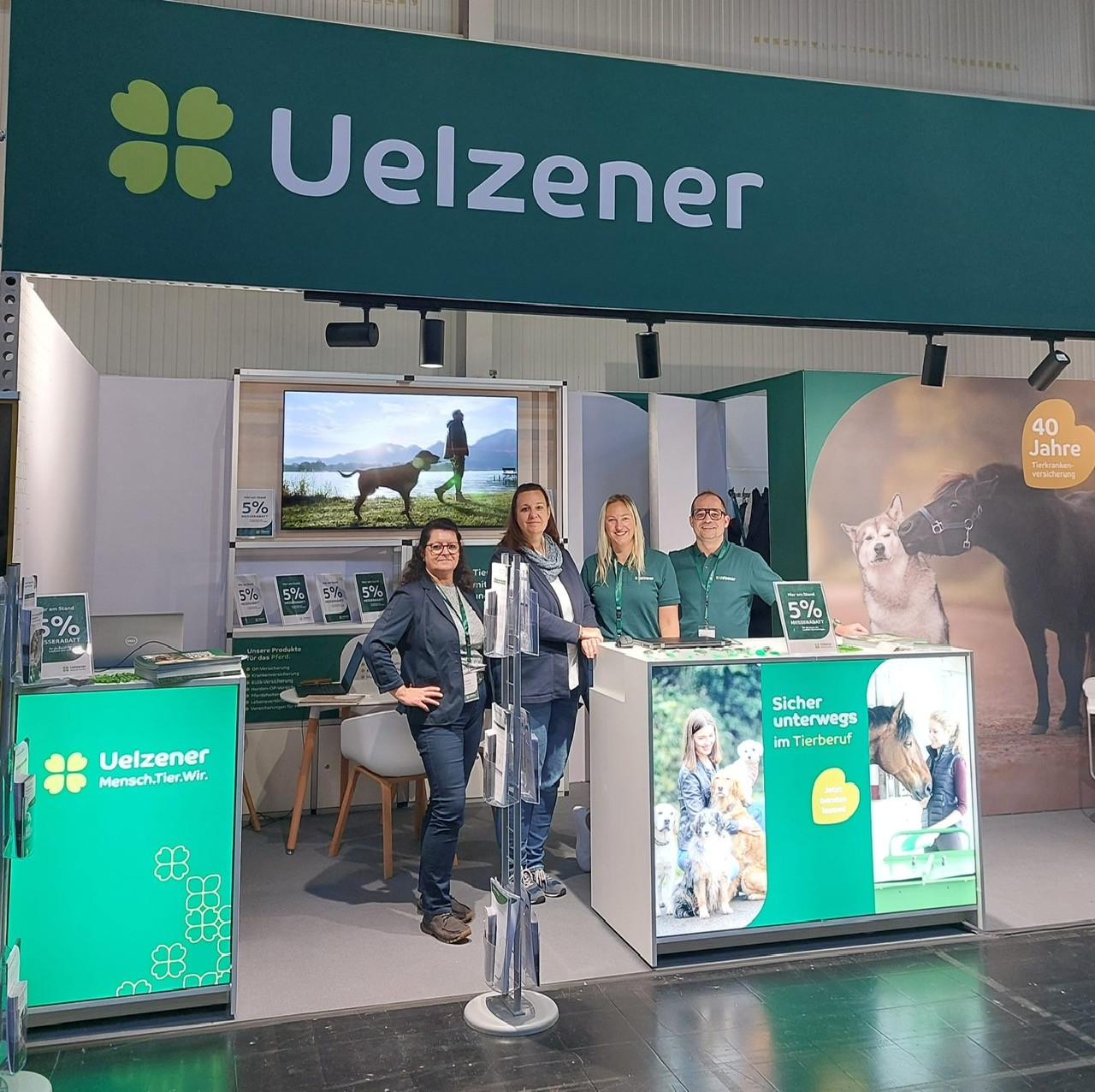 Messe „Hund & Pferd“ in Dortmund: Uelzener präsentiert starken Versicherungsschutz für Tier und Halter